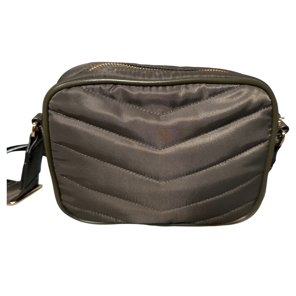 A New Day Olive Green Quilted Puffer Camera Bag Crossbody Nylon Chevron Gold Zip